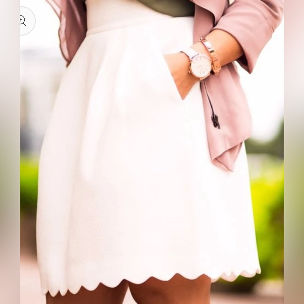 Club Monaco Peach Hanne Crepe Skirt with Scalloped Edge size 2 with sash